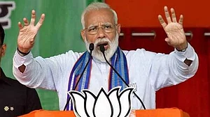 विष्णु नागर का व्यंग्यः विपक्ष को पॉलिटिक्स नहीं करने का उपदेश देने वाले मोदी खुद राजनीति में क्या कर रहे हैं!
