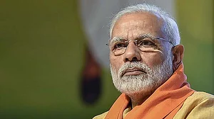 पीएम मोदी को टीएमसी कार्यकर्ताओं ने भेजे 10,000 पोस्टकार्ड,लिखा- वंदे मातरम,जय हिंद- जय बांग्ला