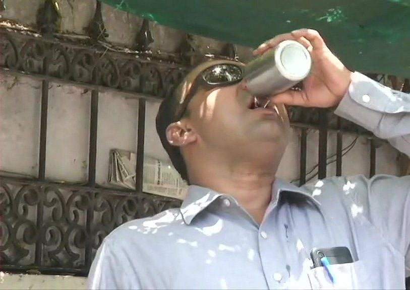 उत्तर भारत में गर्मी का तांडव, पारा 50 के पार, अब तक 30 की मौत, कई इलाकों में रेड अलर्ट जारी