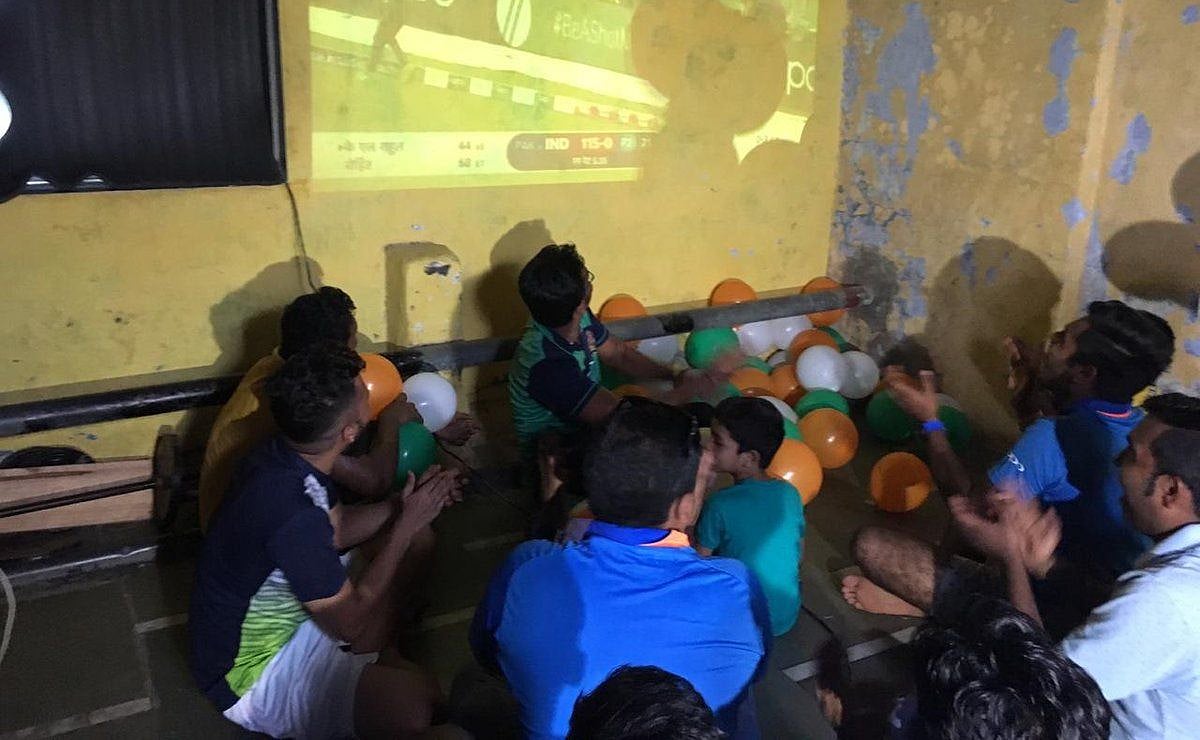 वर्ल्ड कप 2019 LIVE: भारत ने पाकिस्तान को सातवीं बार वर्ल्ड कप में धोया, बारिश से बाधित मैच में 89 रन से शानदार जीत