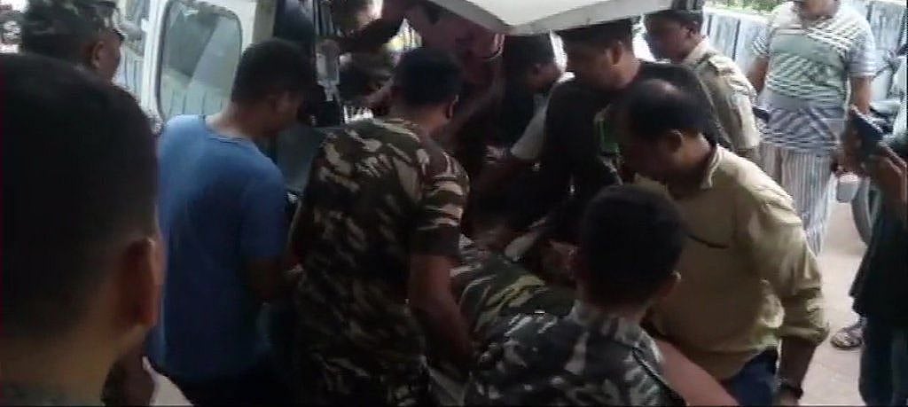 झारखंड: दुमका में नक्सलियों से मुठभेड़ में एसएसबी का 1 जवान शहीद, 4 घायल, 5 नक्सली मारे गए