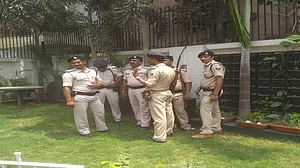 बिहार: पटना में ट्रिपल मर्डर से सनसनी, घर के बेडरूम में मिली एक ही परिवार के तीन लोगों की लाश