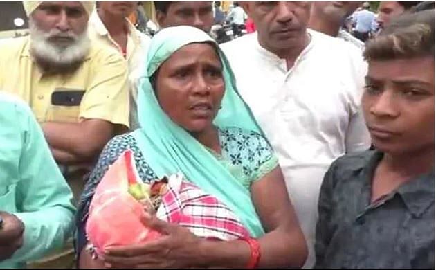 ये है योगी राज! बीमार मासूम को लेकर अस्पताल में भटकती रही दादी, बच्ची ने तोड़ा दम