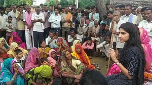अल्पसंख्यकों पर हमले और नरसंहार, लेकिन पुलिस कहती है, यूपी में जुर्म है कम, कांग्रेस विधायक पर हमले को बताया झूठा
