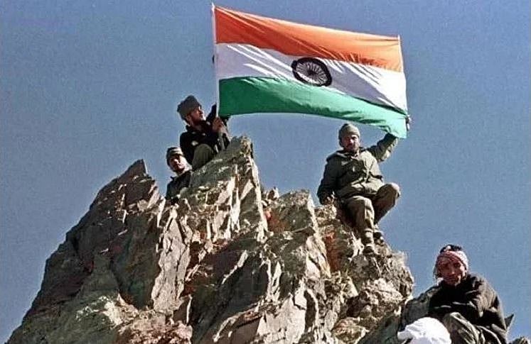 करगिल विजय दिवस: आज ही के दिन भारत ने पाकिस्तान को चटाई थी धूल, पढ़िए कब क्या हुआ था