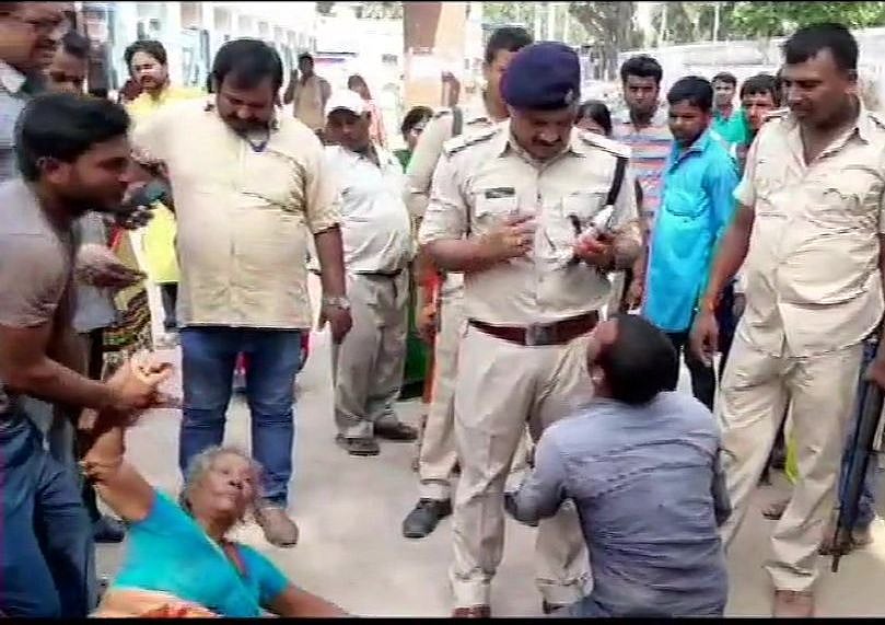 नवजीवन बुलेटिन: बिहार के सारण में भीड़ ने मवेशी चोरी के आरोप में 3 को पीट-पीटकर मार डाला, इस वक्त की 4 बड़ी खबरें