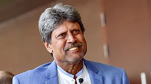 वर्ल्ड कप 2019: कपिल देव के अलावा ये दो लोग चुन सकते हैं टीम इंडिया का नया कोच, चर्चाएं जोरों पर