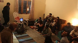 एनआरसी पर लिखी कविता को लेकर 10 के खिलाफ एफआईआर- क्या आपको पता है इस कविता की प्रेरणा कहां से मिली!