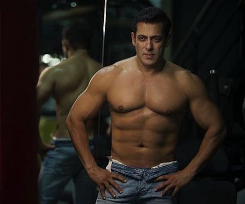 सिनेजीवन: सलमान के स्लिम लुक पर फैंस ने दी ऐसी प्रतिक्रिया और ‘तूफान’ के लिए जिम में पसीना बहा रहे हैं फरहान अख्तर