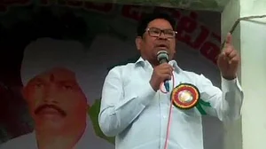 बीजेपी सांसद की वन विभाग के अधिकारियों को धमकी, कहा- अधिकारी पौधे लगाने आएं तो रोक दो, न मानें तो पिटाई कर दो