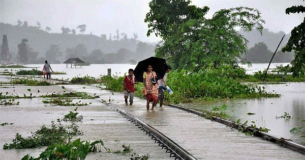 बिहार और असम में बाढ़ का कहर, अब तक 17 लोगों की गई जान, 15 लाख से ज्यादा लोग प्रभावित