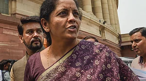 मौजूदा आयकर कानून को डायरेक्ट टैक्स कोड से बदलने का फिलहाल प्रस्ताव नहीं - निर्मला सीतारमण