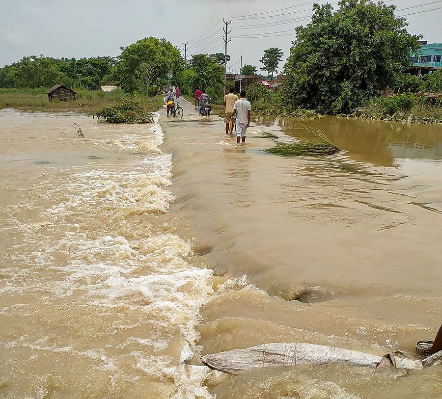 बिहार में बाढ़ से भारी तबाही, अब तक 33 लोगों की गई जान, ये इलाके सबसे ज्यादा प्रभावित