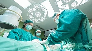 जॉनसन एंड जॉनसन ‘गलत हिप इंप्लांट’ के लिए अमेरिका में  जुर्माना भरने को तैयार, लेकिन भारत में किया इनकार