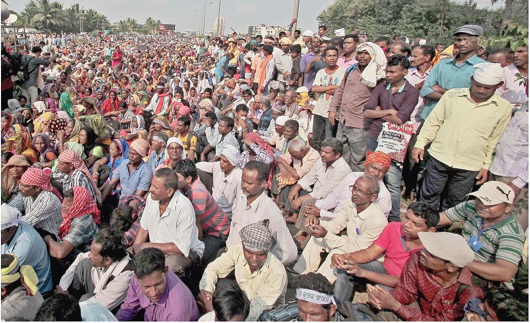 बढ़ती आबादी के साथ और विकराल होंगी समस्याएं, लेकिन खतरे से बेपरवाह नजर आ रही मोदी सरकार