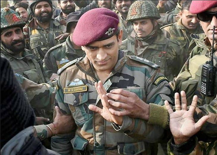 नवजीवन बुलेटिन: सेना में सेवा देंगे महेंद्र सिंह धोनी, करेंगे पैट्रोलिंग और पोस्ट की ड्यूटी, जानिए 4 बड़ी खबरें