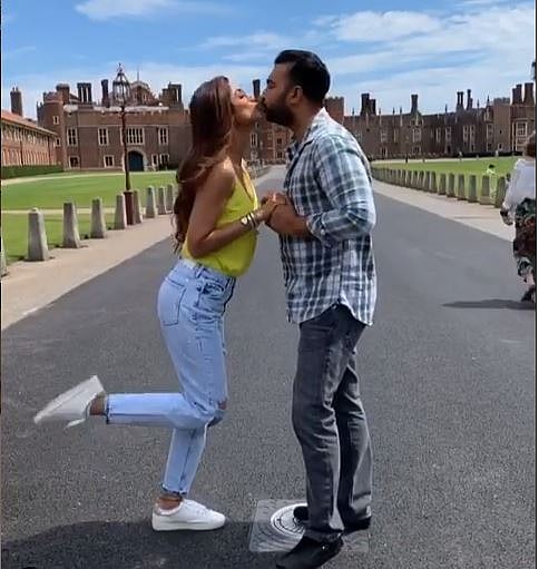 सिनेजीवन:शिल्पा शेट्टी ने शेयर किया अपना जुम्मा-चुम्मा मोमेंट और ‘बाला’ की रैपअप पार्टी में जमकर नाचे यामी-आयुष्मान