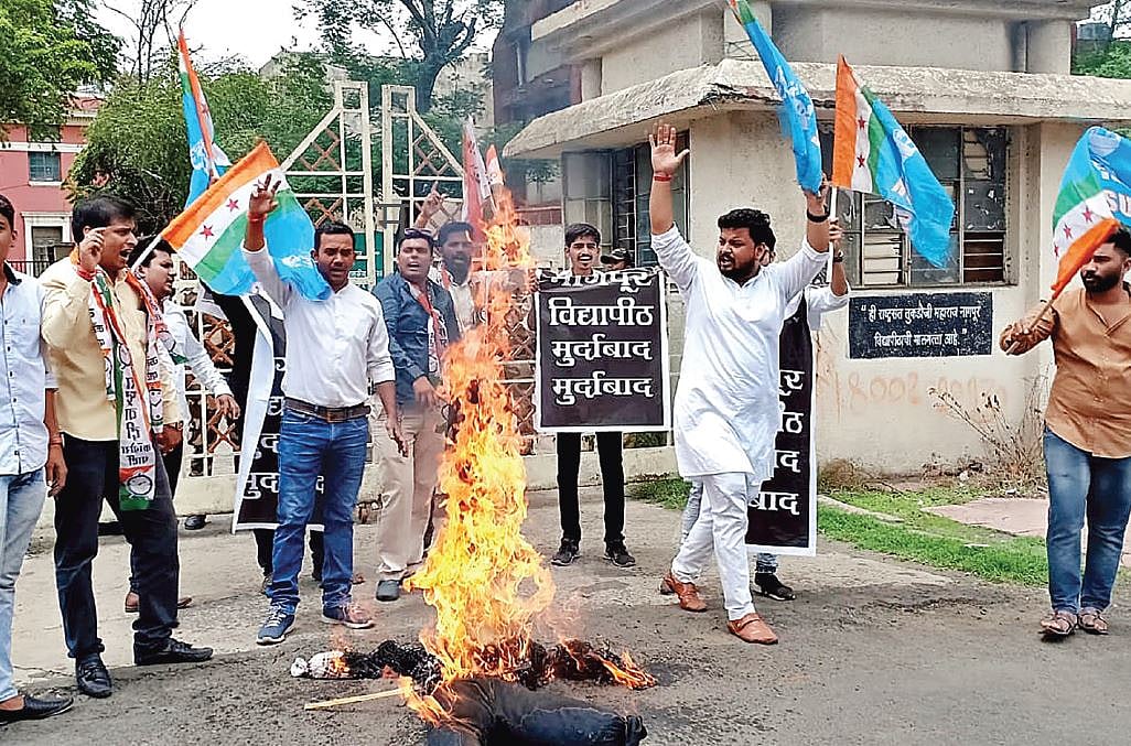 युवा मन में सेंधः नागपुर यूनिवर्सिटी के कोर्स में आरएसएस