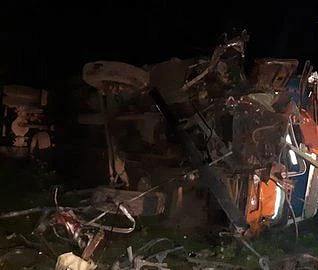 महाराष्ट्र के धुले में भीषण सड़क हादसा, 15 लोगों की मौत, 35 लोग घायल, दिल दहलाने वाली तस्वीरें आई सामने