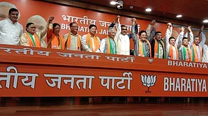 सिक्किम चुनाव में खाता भी नहीं खोल पाई बीजेपी एक झटके में जीरो से हुई 10, पवन चामलिंग की पार्टी में सेंध