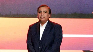 जियो गीगाफाइबर सर्विस की 5 सितंबर से शुरुआत, इस प्लान में मिलेंगे मुफ्त फुल एचडी टीवी, जानें विस्तृत प्लान के बारे