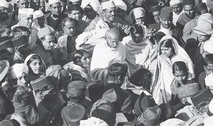 आज सबकी आजादी खतरे में, साफ दिख रही है फासीवाद की गहरी होती खाई