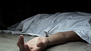 नवजीवन बुलेटिन: बिहार में बच्चा चोरी के शक में महिला की हत्या और कश्मीर मुद्दे पर विपक्षी दलों का प्रदर्शन, 4 बड़ी खबरें