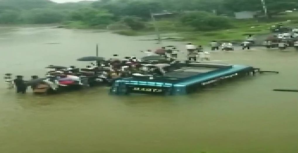 बड़ी खबर LIVE: नृपेंद्र मिश्रा के जाने के बाद पीएमओ में नियुक्तियों की झड़ी, आज ही रिटायर हुए पी के सिन्हा के अलावा पांच और नए अफसर लाए गए