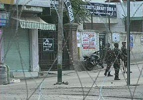 धारा-370 हटाए जाने के बाद अजित डोभाल पहुंचे कश्मीर, जानें घाटी में अब कैसे हैं हालात, देखें तस्वीरें 