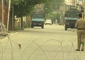 धारा-370 हटाए जाने के बाद अजित डोभाल पहुंचे कश्मीर, जानें घाटी में अब कैसे हैं हालात, देखें तस्वीरें 