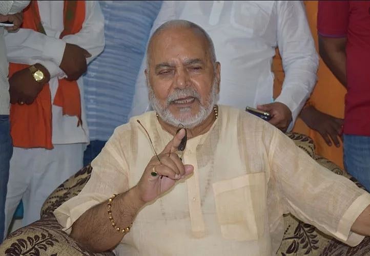 बीजेपी नेता और पूर्व केंद्रीय मंत्री स्वामी चिन्मयानंद पर यौन शोषण का आरोप लगाने वाली छात्रा लापता