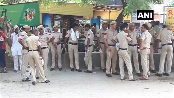 बड़ी खबर LIVE: उन्नाव रेप पीड़िता को नहीं भेजा जाएगा दिल्ली, सुप्रीम कोर्ट के आदेश पर सरकार ने सौंपा 25 लाख का चेक