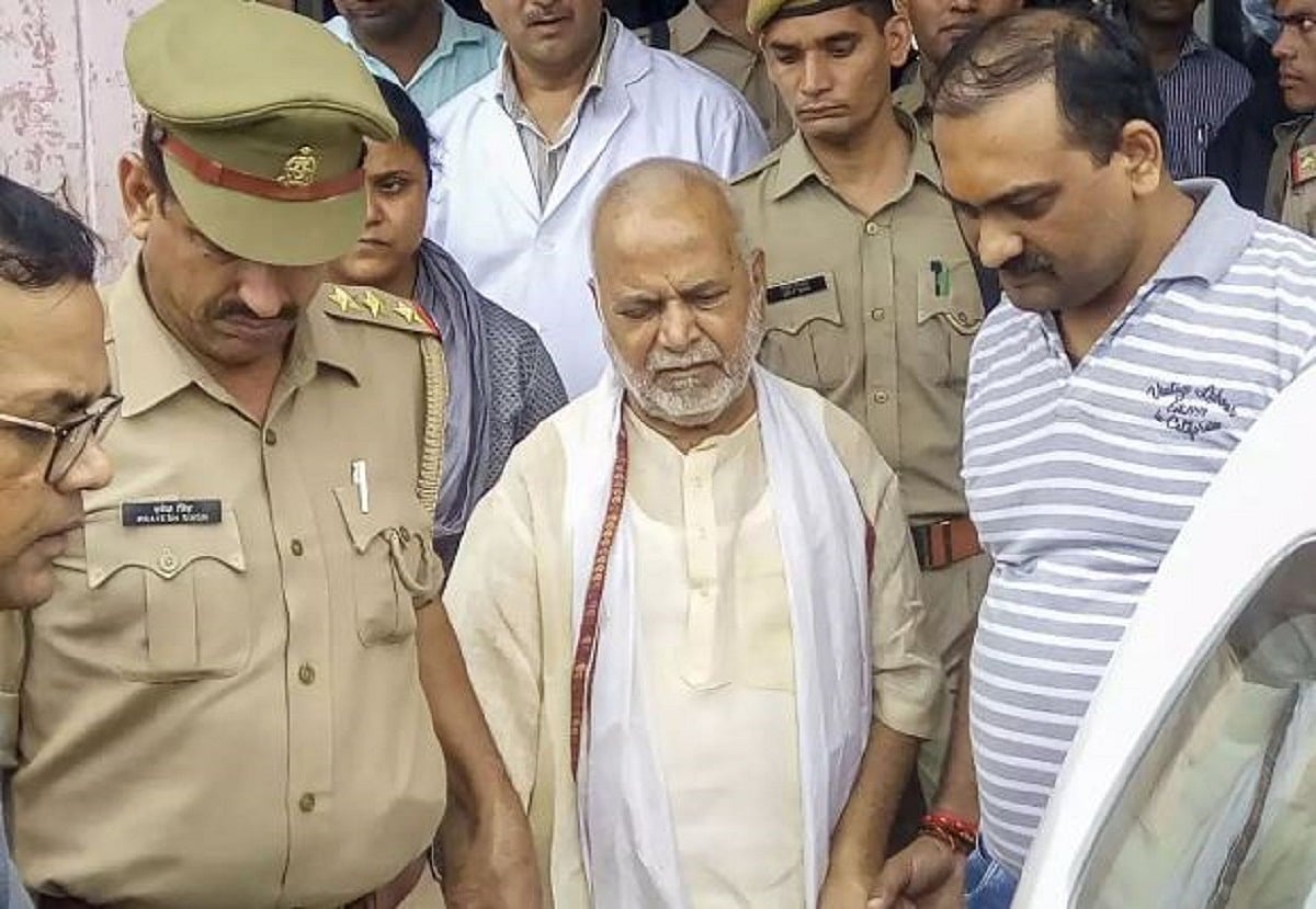 स्वामी, शिष्या और साजिश: यूं ही नहीं लगी चिन्मयानंद पर धारा ‘376-सी’, एसआईटी ने एक तीर से साधे  कई निशाने