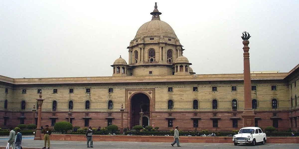 राजपथ के दायरे में बदलाव का फैसला एक व्यक्ति के अंगूठे के नीचे सब कुछ करने की कुटिल चाल है