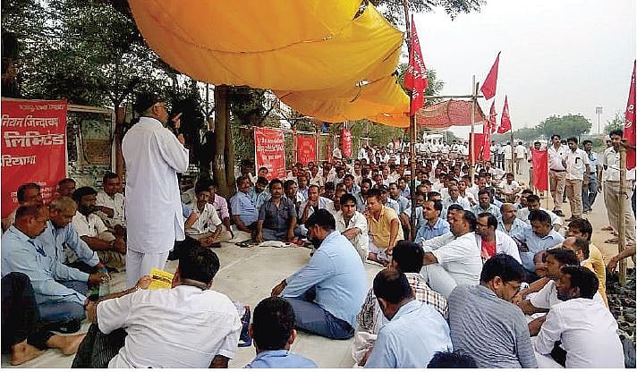 आर्थिक मंदी ने हरियाणा के औद्योगिक शहरों की चमक उड़ाई, काम बंद होने से लाखों लोग बेकार