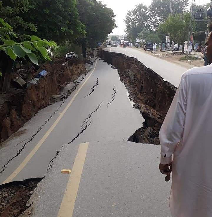 बड़ी खबर LIVE: ट्रंप ने पीएम मोदी को बताया भारत का पिता,  ट्रेड डील पर बातचीत जारी