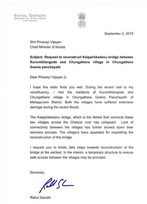 राहुल गांधी ने केरल के सीएम को लिखा पत्र, बाढ़ में मलप्पुरम में गिरे पुल को फिर से बनाने की मांग