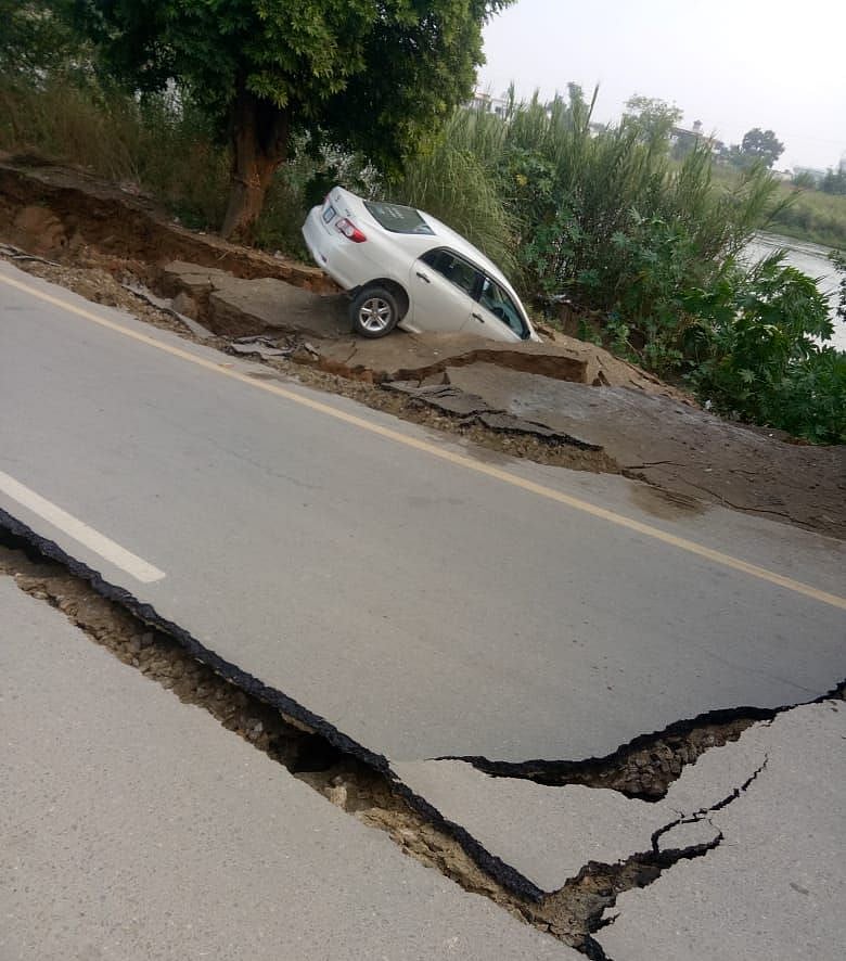 बड़ी खबर LIVE: ट्रंप ने पीएम मोदी को बताया भारत का पिता,  ट्रेड डील पर बातचीत जारी