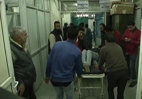 जम्मू-कश्मीर के सोपोर में आतंकियों का ग्रेनेड हमला, 15 लोग घायल, 3 की हालत गंभीर