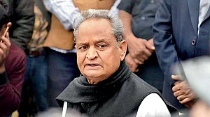 गांधी जयंती पर राजस्थान की कांग्रेस सरकार का बड़ा फैसला, पान मसाला पर लगाया प्रतिबंध