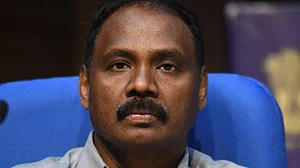 गुजरात के मुख्य सचिव रहे मुर्मू होंगे जम्मू-कश्मीर के पहले उपराज्यपाल, मोदी के करीबियों में होती है गिनती