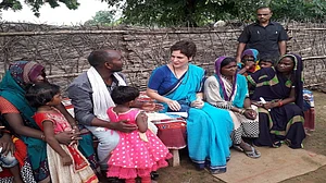 प्रियंका गांधी के नेतृत्व में यूपी कांग्रेस में बदलाव की बयार, उंभा पीड़ितों के लिए लड़ने वाले को बनाया जिलाध्यक्ष