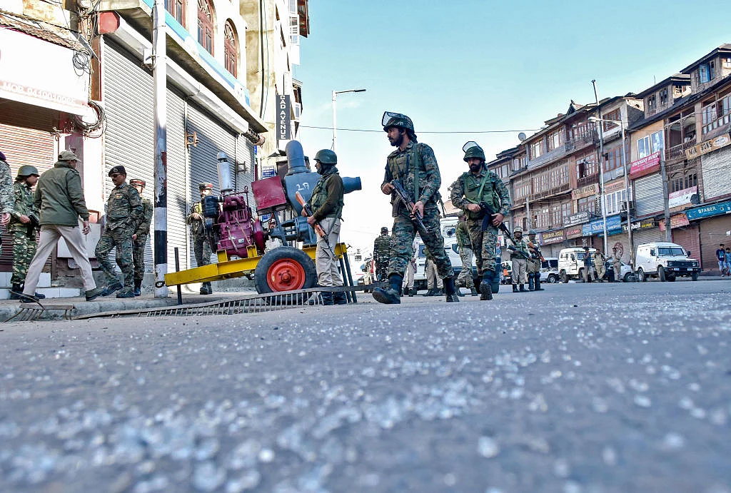 घाटी में ताबड़तोड़ हिंसक घटनाएं, 3 दिन में गई तीन लोगोंं की जान, सच साबित हो रही है विश्लेषकों की आशंका !