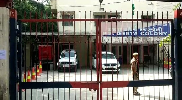 दिल्ली के 200 से ज्यादा थानों पर आतंकी हमले की खबर से हड़कंप, गेट पर लगे ताले, ये है संवेदनशील थानों की लिस्ट