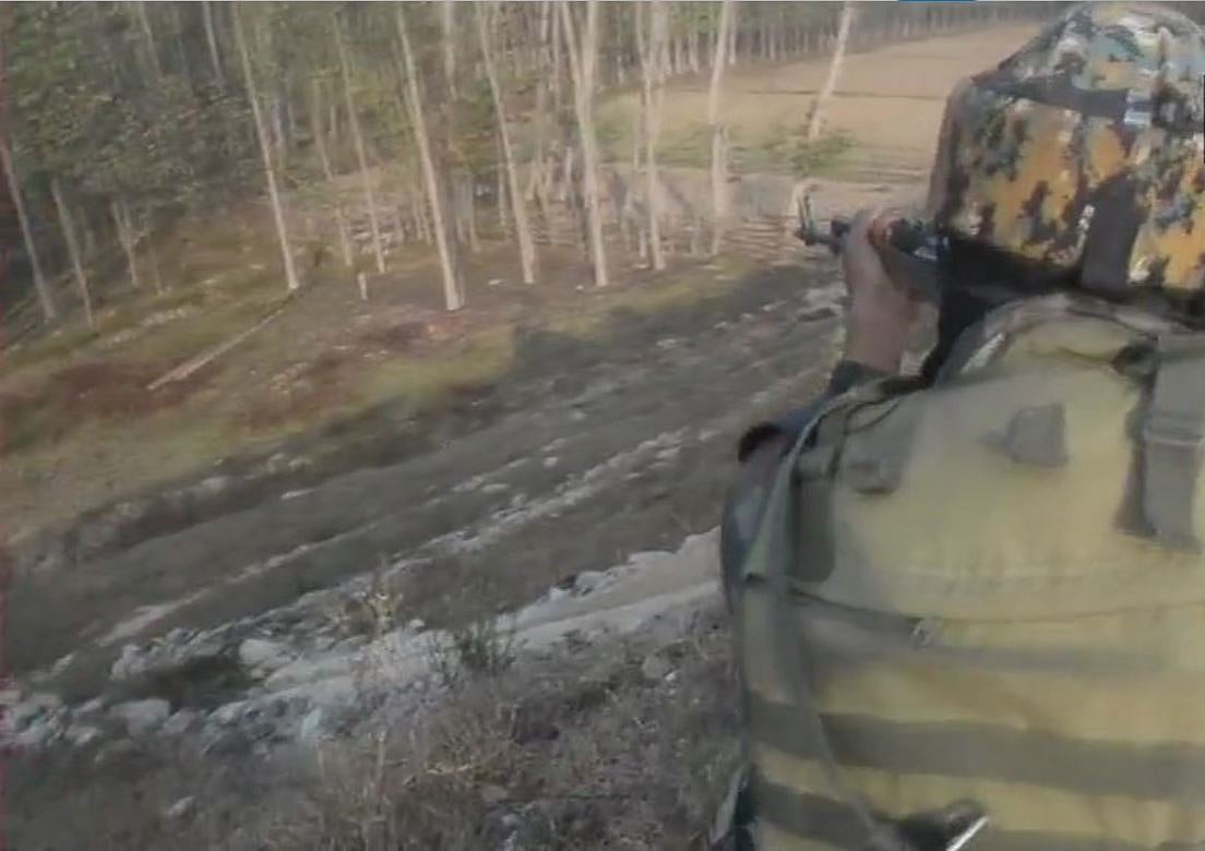 नवजीवन बुलेटिन: जम्मू-कश्मीर में सुरक्षाबलों ने ढेर किए 3 आतंकी और अलीगढ़ यूनिवर्सिटी में छात्र की खुदखुशी के बाद तनाव