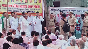 मुजफ्फरनगर: पंडित नेहरू पर बीजेपी विधायक की आपत्तिजनक टिप्पणी से ब्राह्मणों में उबाल, गांव-गांव हो रही पंचायत