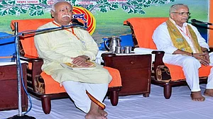 अयोध्या केस पर फैसले से पहले अब संघ ने जारी की अपील, प्रचारक वर्ग की बैठक से पहले कहा-सभी मानें कोर्ट का निर्णय