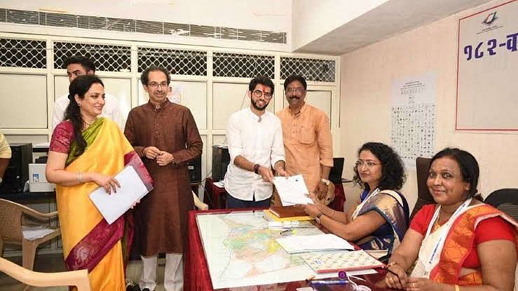 नवजीवन बुलेटिन: आदित्य ठाकरे ने वर्ली से भरा नामांकन और हरियाणा में CM खट्टर और तेज बहादुर के बीच होगी चुनावी जंग