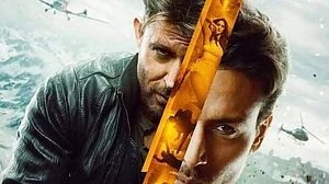 सिनेजीवन: लगातार बॉक्स ऑफिस पर धमाल मचा रही War, 5वें दिन हुई इतनी कमाई, 200 करोड़ के आंकड़े के बेहद करीब