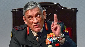 सेना ने PoK में ऐसे तबाह किए ‘आतंक’ के ठिकाने, कई आतंकियों के साथ मारे गए पाक सैनिक, सेना प्रमुख ने की पुष्टि